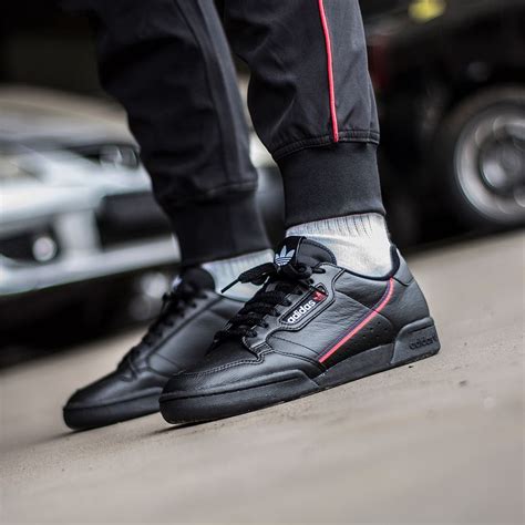 Amazon.com: Adidas Continental 80 Black